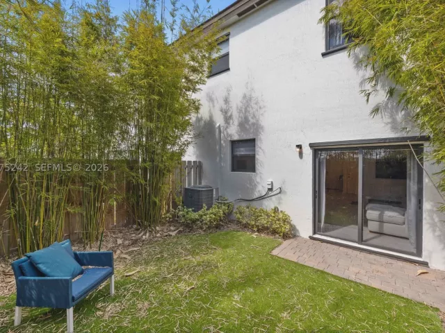 Продажа дома по адресу 13054 SW 233rd Ter - фото 9092727