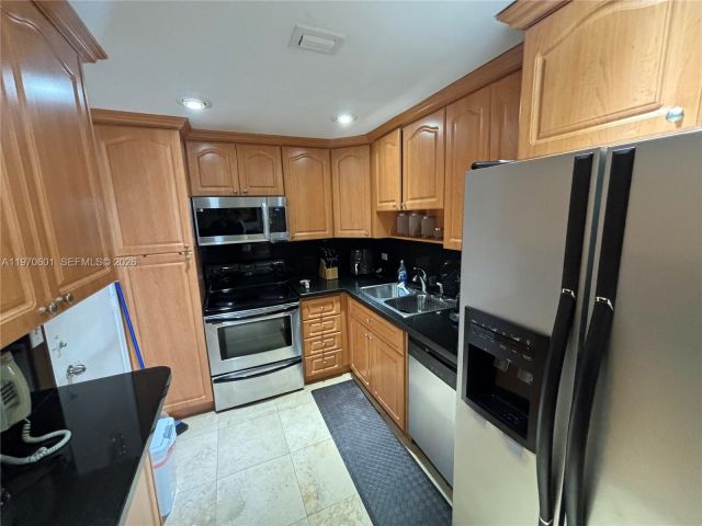 Продажа квартиры #825 - фото 7502796