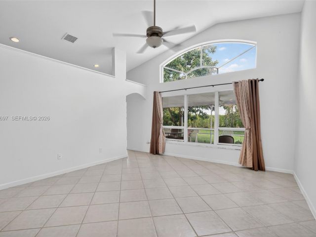 Дом в аренду по адресу 10624 Plainview Cir - фото 7453441