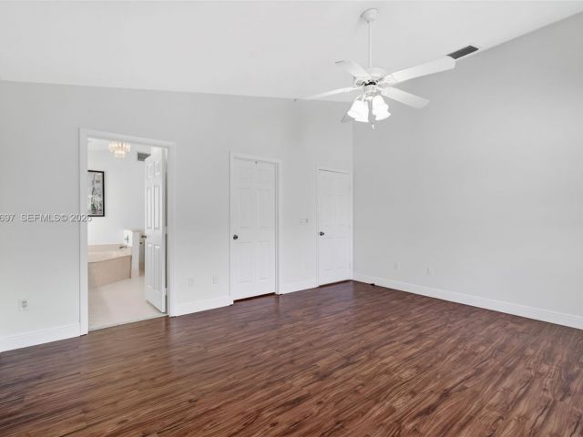 Дом в аренду по адресу 10624 Plainview Cir - фото 7453444