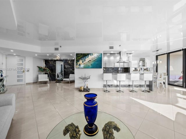 Продажа квартиры #20B - фото 7505646