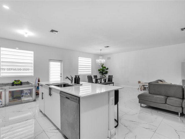 Продажа дома по адресу 13629 SW 186th Ln - фото 7526685