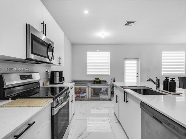 Продажа дома по адресу 13629 SW 186th Ln - фото 7526686