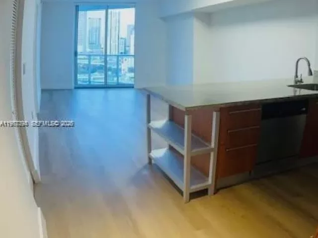 Продажа квартиры #1605 - фото 7511843