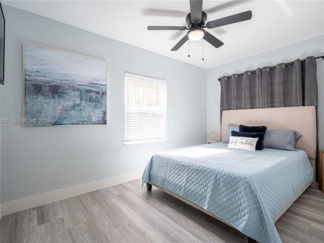 Продажа дома по адресу 1236 NE 16th Ave - фото 7482743