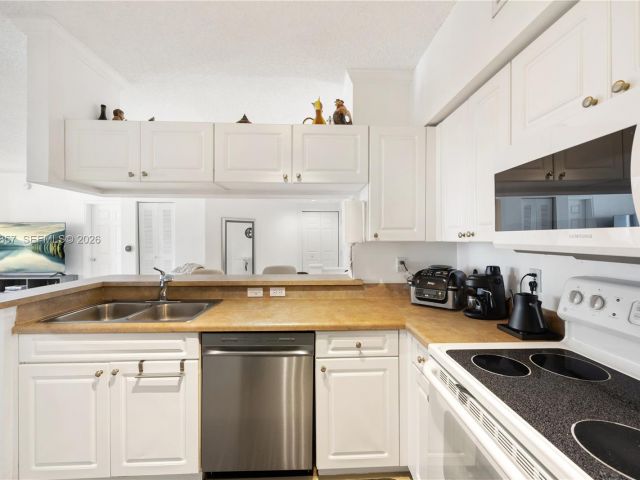 Продажа квартиры #1810 - фото 7512650