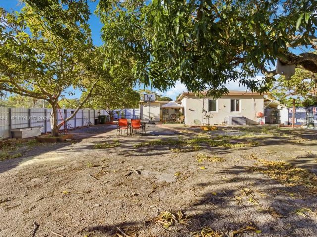 Продажа дома по адресу 380 NW 133rd St - фото 7517067