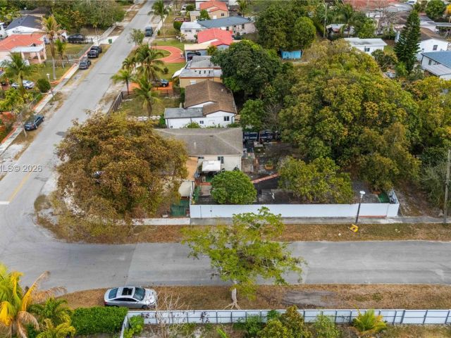 Продажа дома по адресу 380 NW 133rd St - фото 7517069