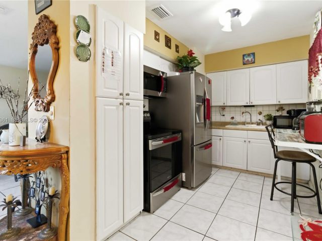 Продажа дома по адресу 380 NW 133rd St - фото 7517100