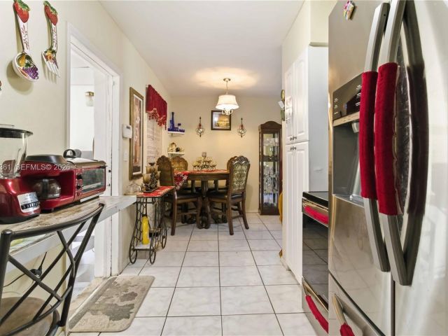 Продажа дома по адресу 380 NW 133rd St - фото 7517102