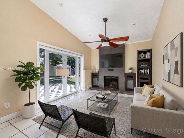 Продажа дома по адресу 12930 SW 190th St - фото 7531501