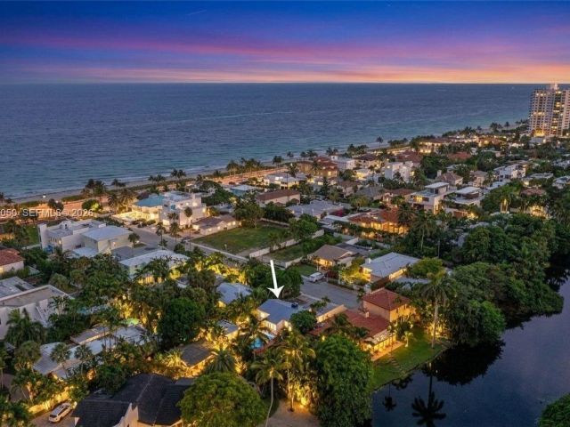 Дом в аренду по адресу 3305 NE 16th Ct - фото 7518286