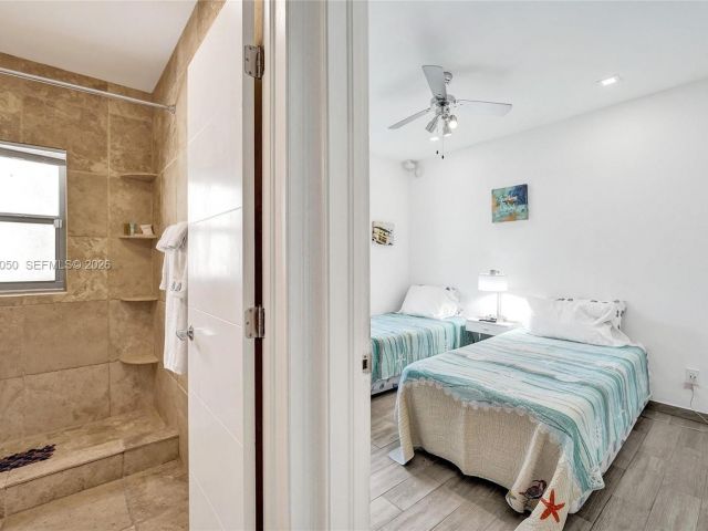 Дом в аренду по адресу 3305 NE 16th Ct - фото 7518294