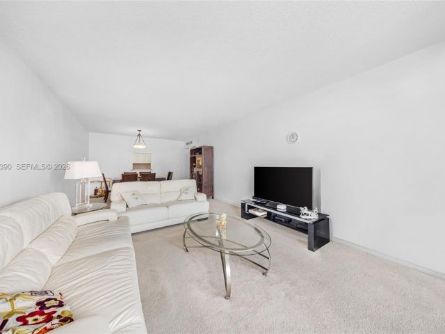 Продажа квартиры #502 - фото 7491936