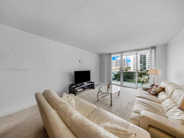 Продажа квартиры #502 - фото 7491937