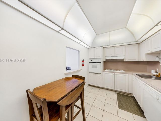 Продажа квартиры #502 - фото 7491943