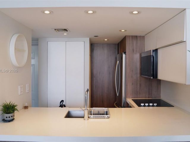 Продажа квартиры #1711 - фото 7469793