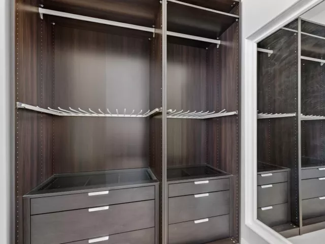 Продажа дома по адресу 2743 NE 1st Street - фото 9269600