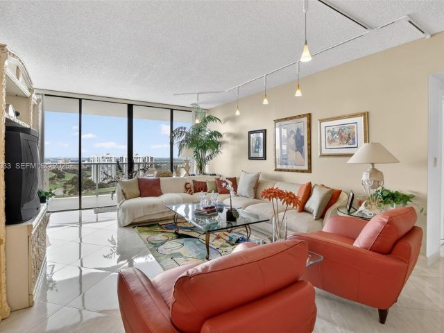 Продажа квартиры #2403 - фото 7503099