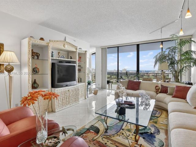 Продажа квартиры #2403 - фото 7503101