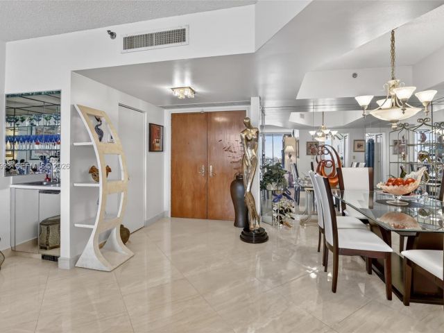 Продажа квартиры #2403 - фото 7503107