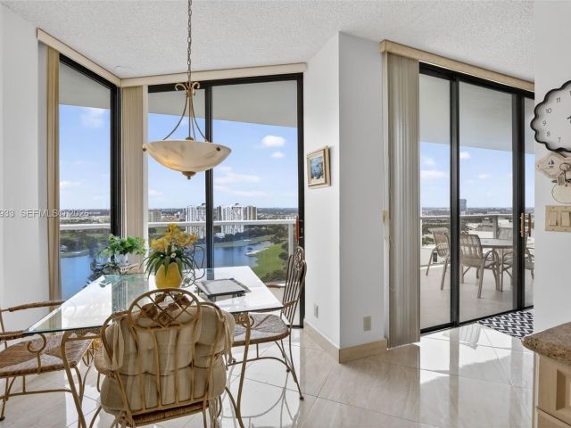 Продажа квартиры #2403 - фото 7503121