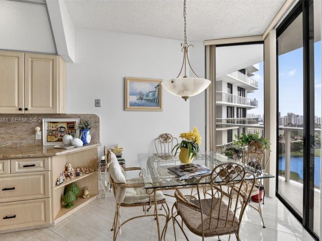 Продажа квартиры #2403 - фото 7503124