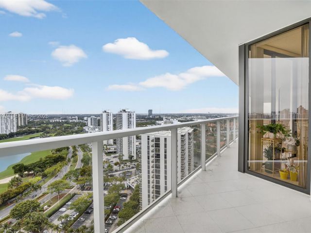 Продажа квартиры #2403 - фото 7503128