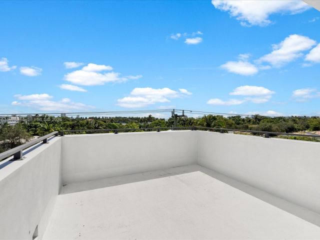 Дом в аренду по адресу 1134 71st St 1 - фото 7469004