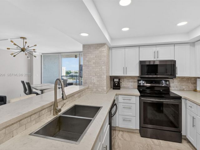 Продажа квартиры #1407 - фото 7526838