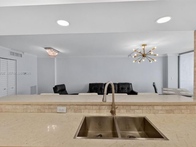 Продажа квартиры #1407 - фото 7526840