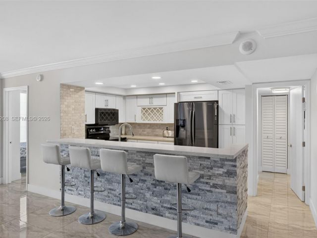 Продажа квартиры #1407 - фото 7526847