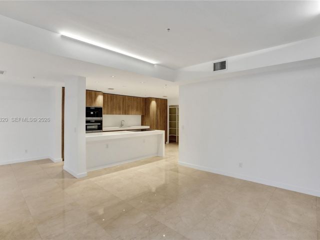 Продажа дома по адресу 1415 Sunset Harbour Dr 202 - фото 7468270