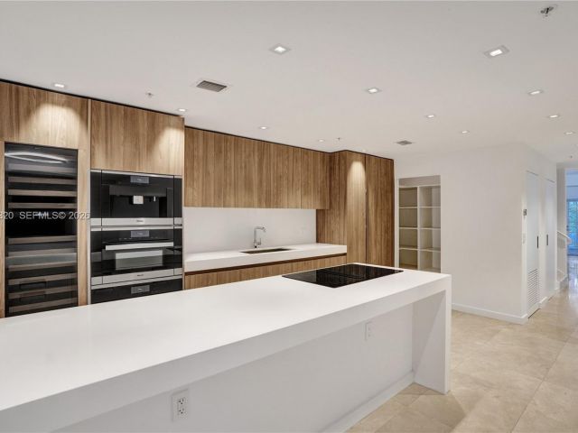 Продажа дома по адресу 1415 Sunset Harbour Dr 202 - фото 7468273