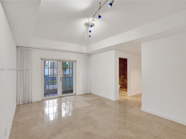 Продажа дома по адресу 1415 Sunset Harbour Dr 202 - фото 7468277