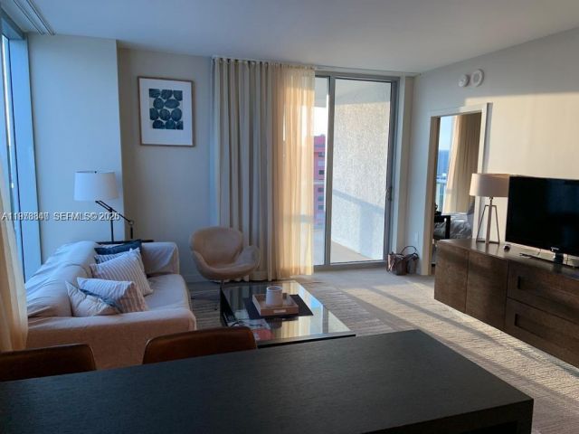 Продажа квартиры #2105 - фото 7495103