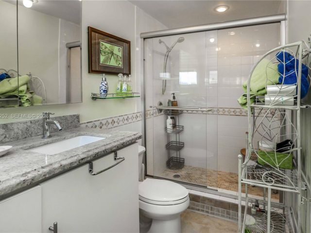 Продажа квартиры #411 - фото 7466756