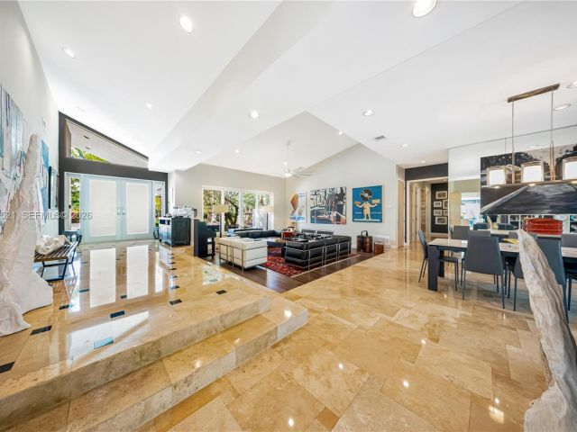 Продажа дома по адресу 10101 SW 145th St - фото 7463885