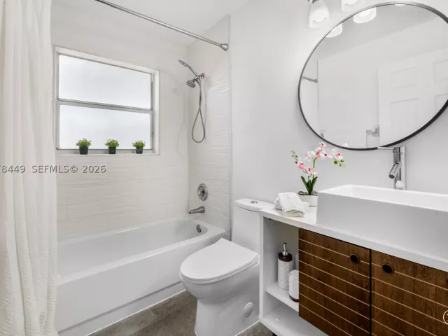 Продажа дома по адресу 2020 SE 5th Pl - фото 9287737