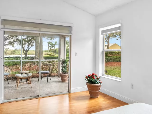 Продажа дома по адресу 2020 SE 5th Pl - фото 9287730