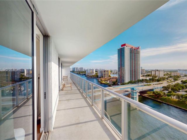 Продажа квартиры #R1004 - фото 7535696