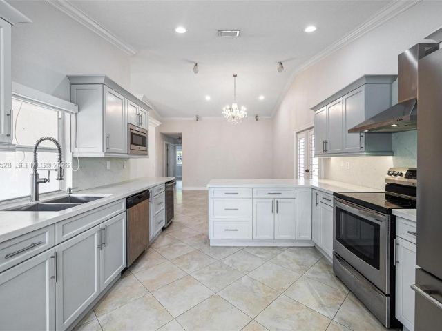 Продажа дома по адресу 15327 SW 55th Ter - фото 7537194