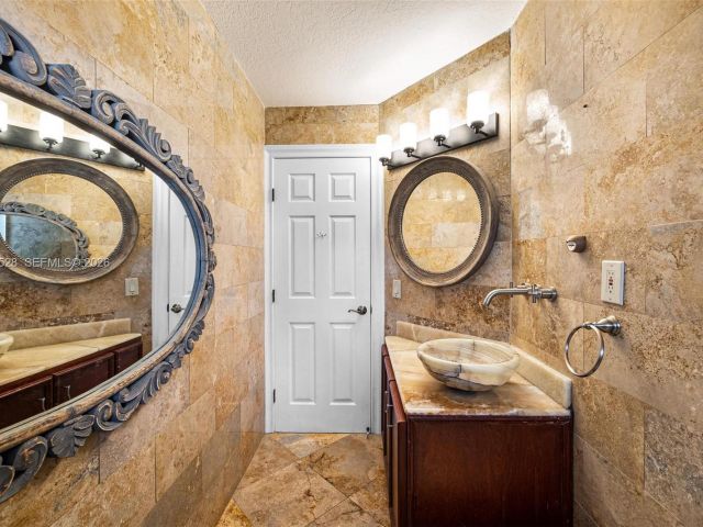 Продажа дома по адресу 15327 SW 55th Ter - фото 7537198