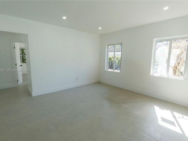 Продажа дома по адресу 905 Tangier St - фото 7471159