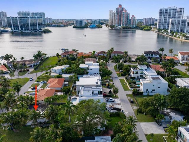 Продажа дома по адресу 331 188th St - фото 7486522