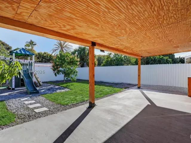 Продажа дома по адресу 1318 13th St - фото 9091967