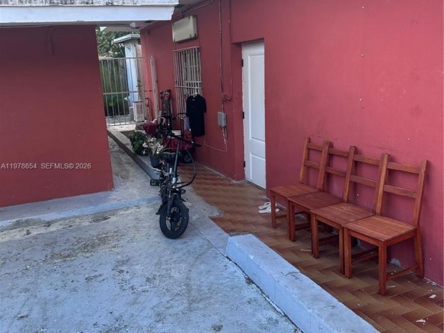 Продажа дома по адресу 324 NW 47th St - фото 7519988