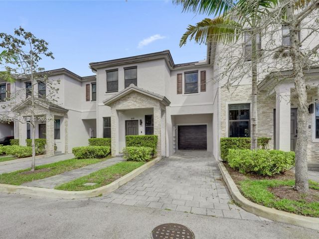 Продажа дома по адресу 1609 SW 28th St - фото 7534850