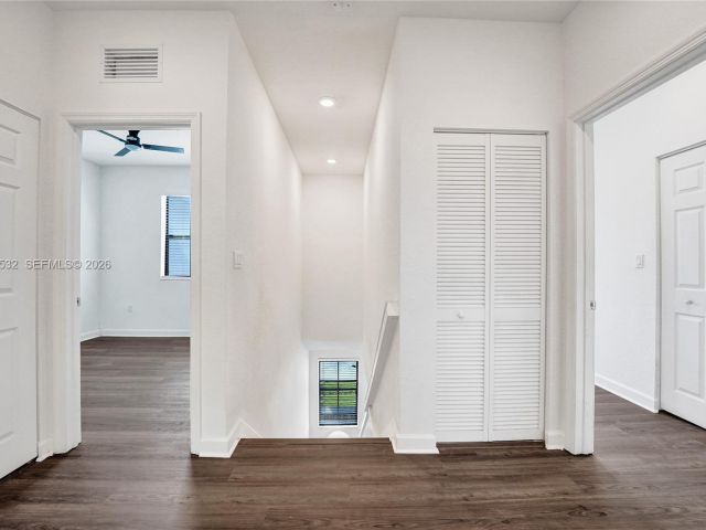 Продажа дома по адресу 1609 SW 28th St - фото 7534854