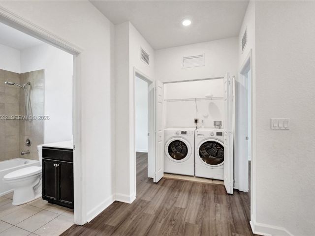 Продажа дома по адресу 1609 SW 28th St - фото 7534855